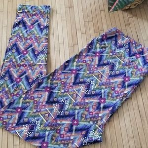 BNWOT Lularoe TC Leggings Purple Ikat Multi
